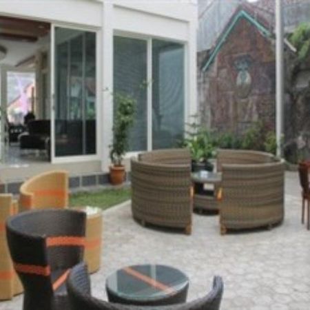 Grand Kalpataru Syariah Hotel Malang Exterior photo