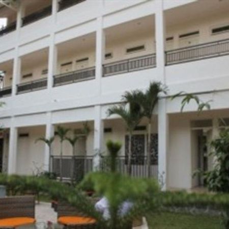 Grand Kalpataru Syariah Hotel Malang Exterior photo